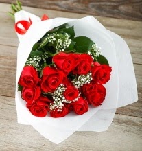 9 kırmızı gülden buket çiçeği  Ankara çiçek gönderme 