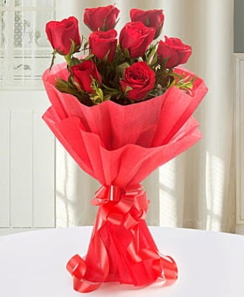 9 adet kırmızı gülden modern buket  Ankara İnternetten çiçek siparişi 